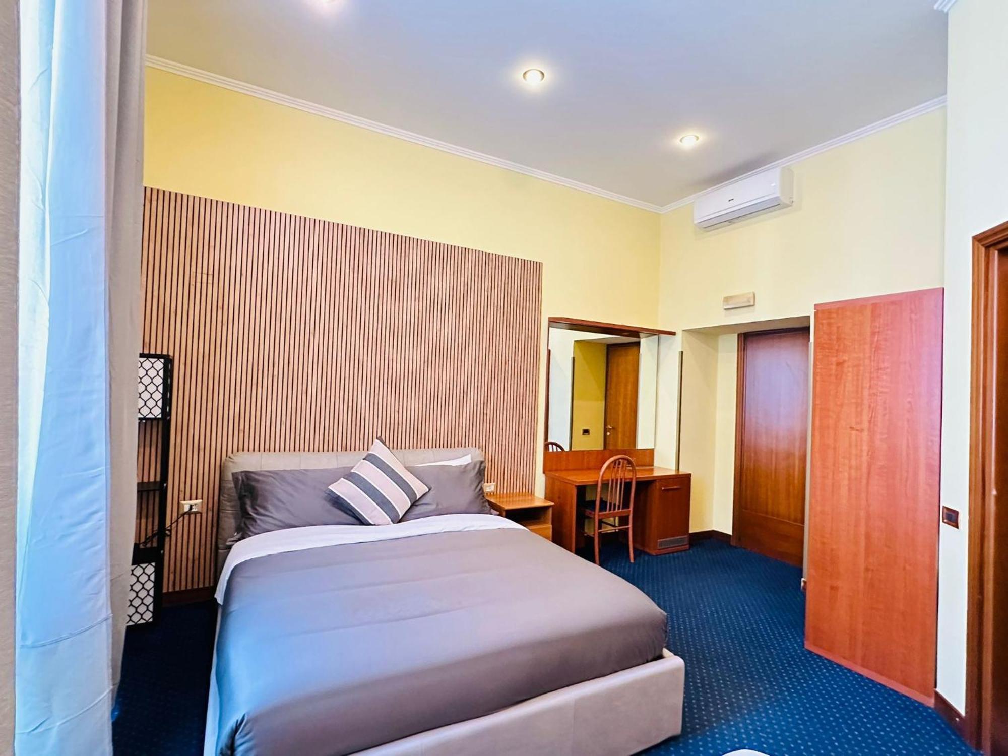 Hotel Rome Place Exterior photo